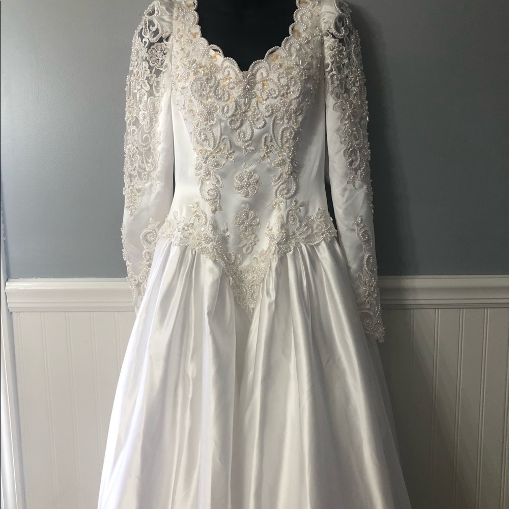 Maggie Sottero wedding gown NWT size 18 fits12/14